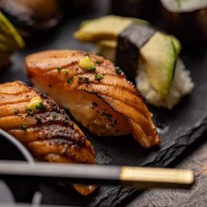 assortiment de sushis